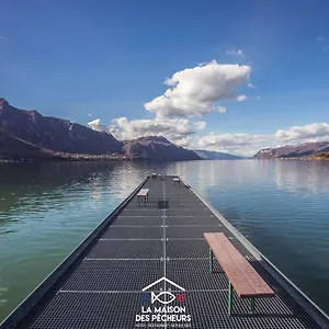 https://la-maison-des-pecheurs.hotels-rhonealpes.com